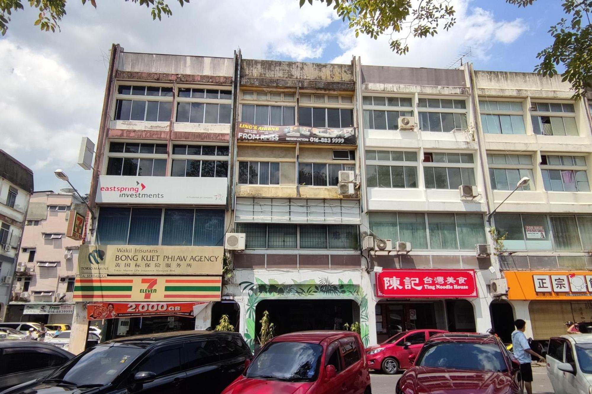 Ling'S Guesthouse Kuching Exterior photo